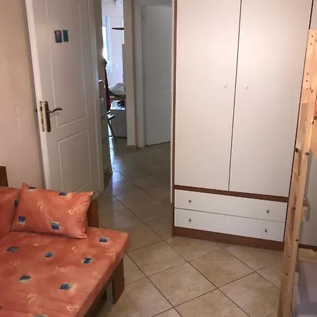 Spacious Family Apartment *