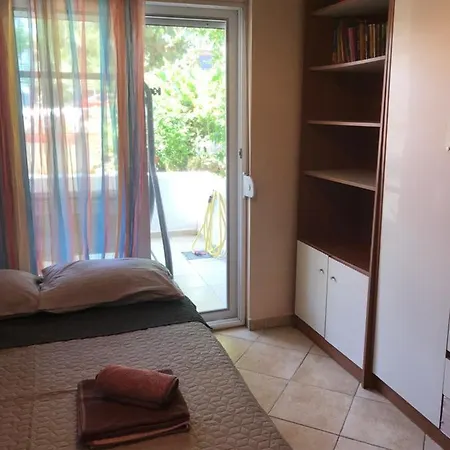 Spacious Family Apartment Hanioti